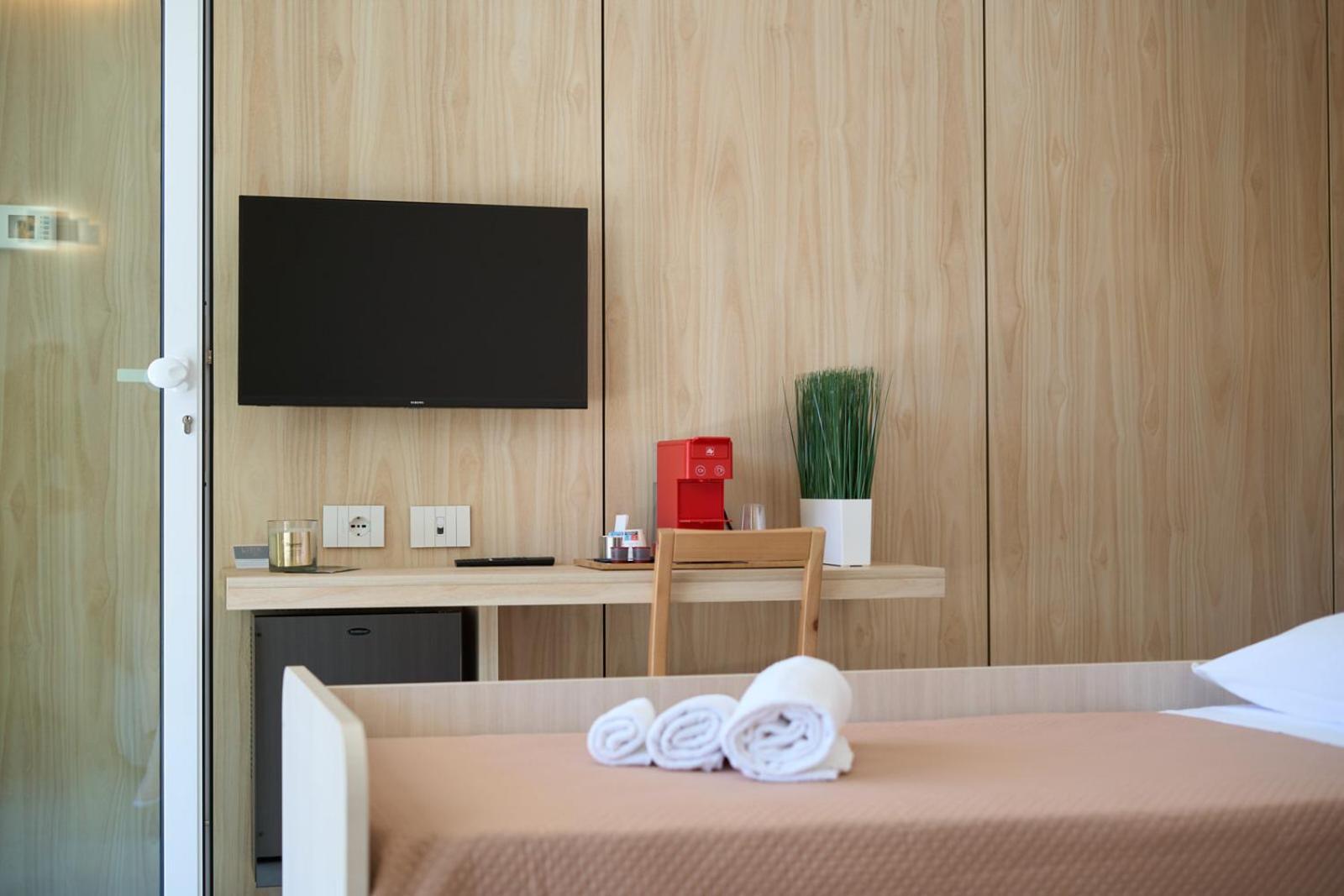 Kepos Bronte Hotel Екстериор снимка